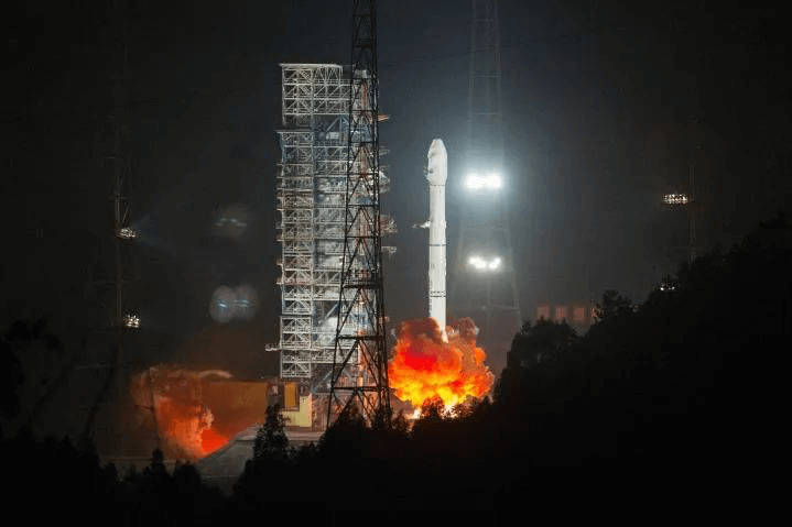 AlComSat-1 foi lançado com um foguete de Long March 3B