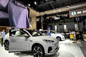 BYD China assumirá controle total da Denza, enquanto Mercedes-Benz sai de joint venture no país