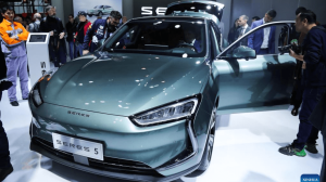 Seres registra maior IPO automotivo da China em 2025 e alcança primeiro lucro anual