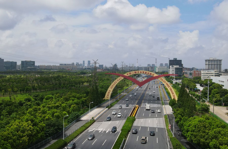China reforça ambiente de negócios com reformas legais e abertura regulatória para atrair investimento estrangeiro