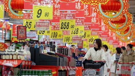 Diante de tarifas dos EUA, exportadores chineses reforçam foco no mercado interno