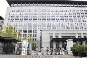 China decide aceitar contato com EUA para negociação de tarifas