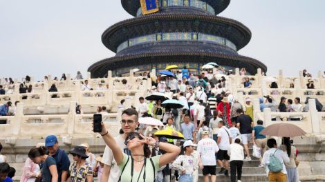 China estende política de isenção de visto para cidadãos do Brasil, Argentina, Chile, Peru e Uruguai