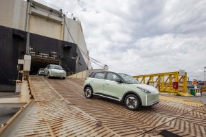 Geely EX2