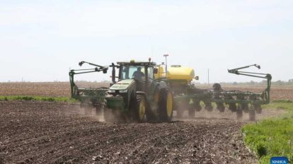 Máquinas agrícolas da China