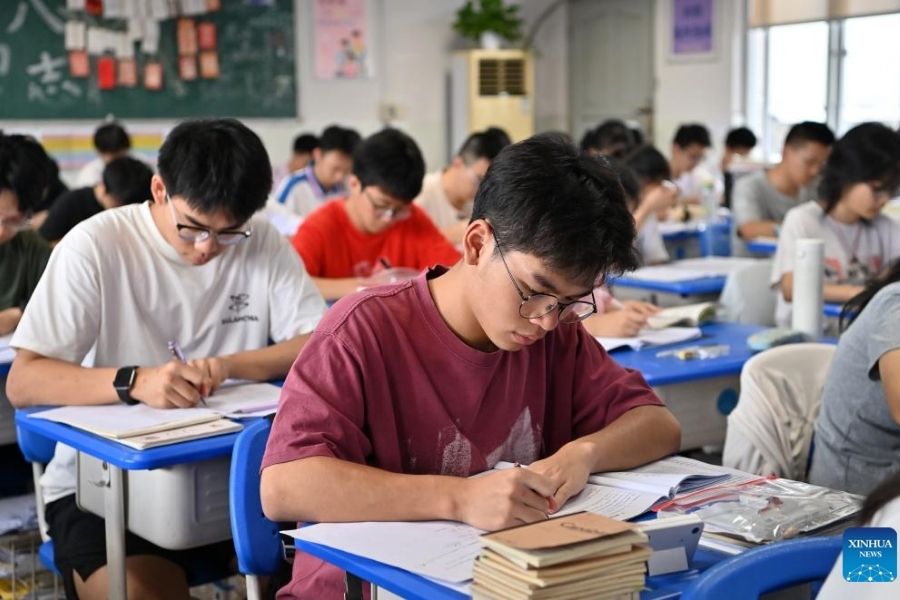 China auxílio estudantil
